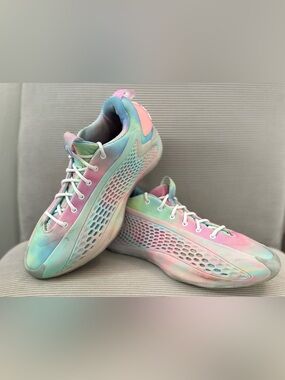 Men’s ADIDAS Anthony Edwards 1 (AE 1) Low in the "3SSB" “cotton candy” size 9.5